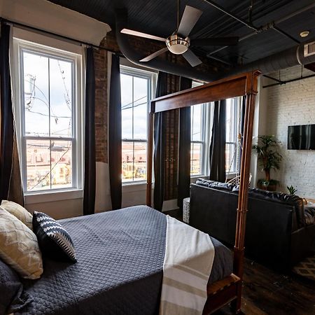 The Two Story Loft Daire Springfield Dış mekan fotoğraf