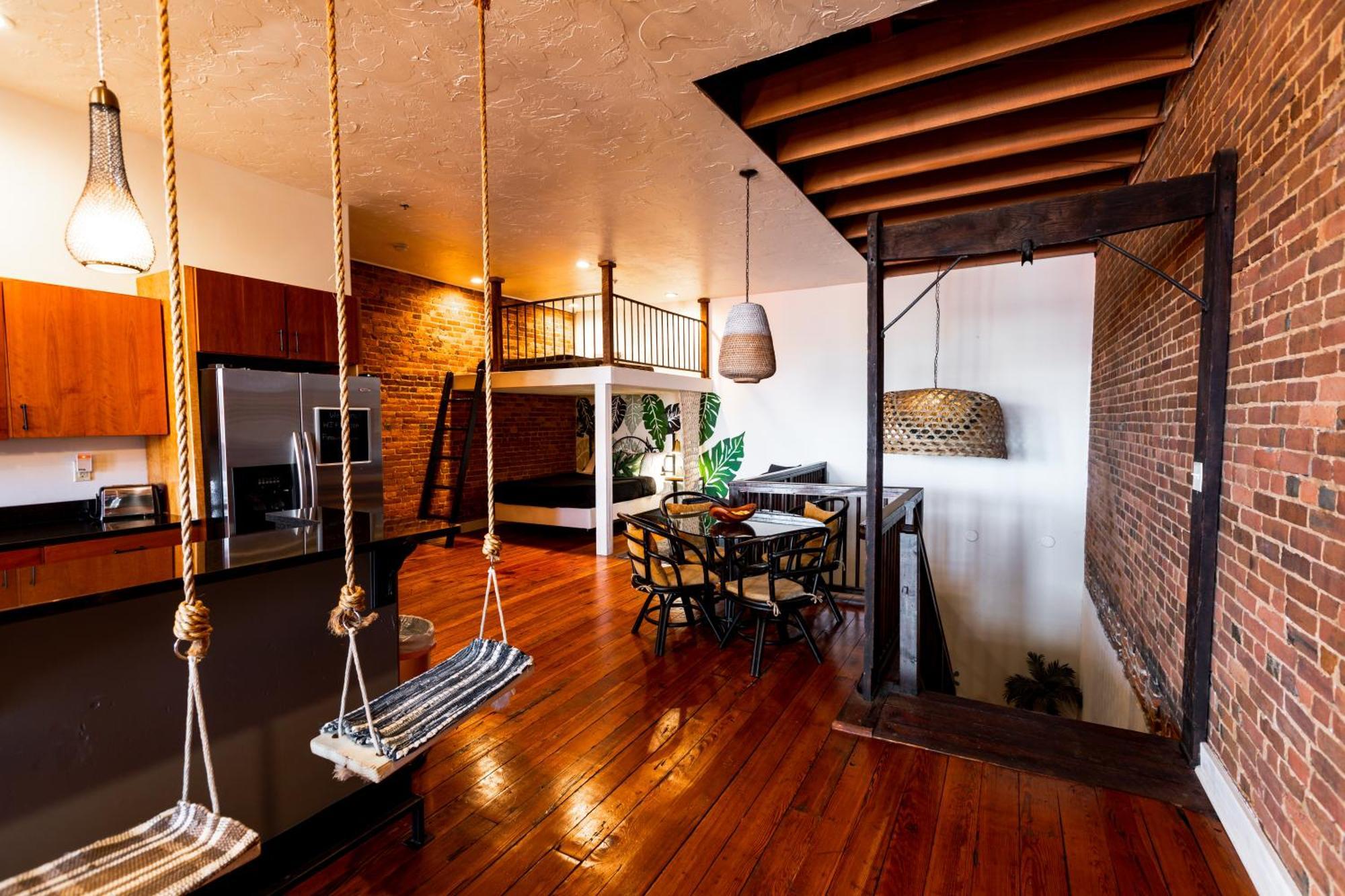 The Two Story Loft Daire Springfield Dış mekan fotoğraf